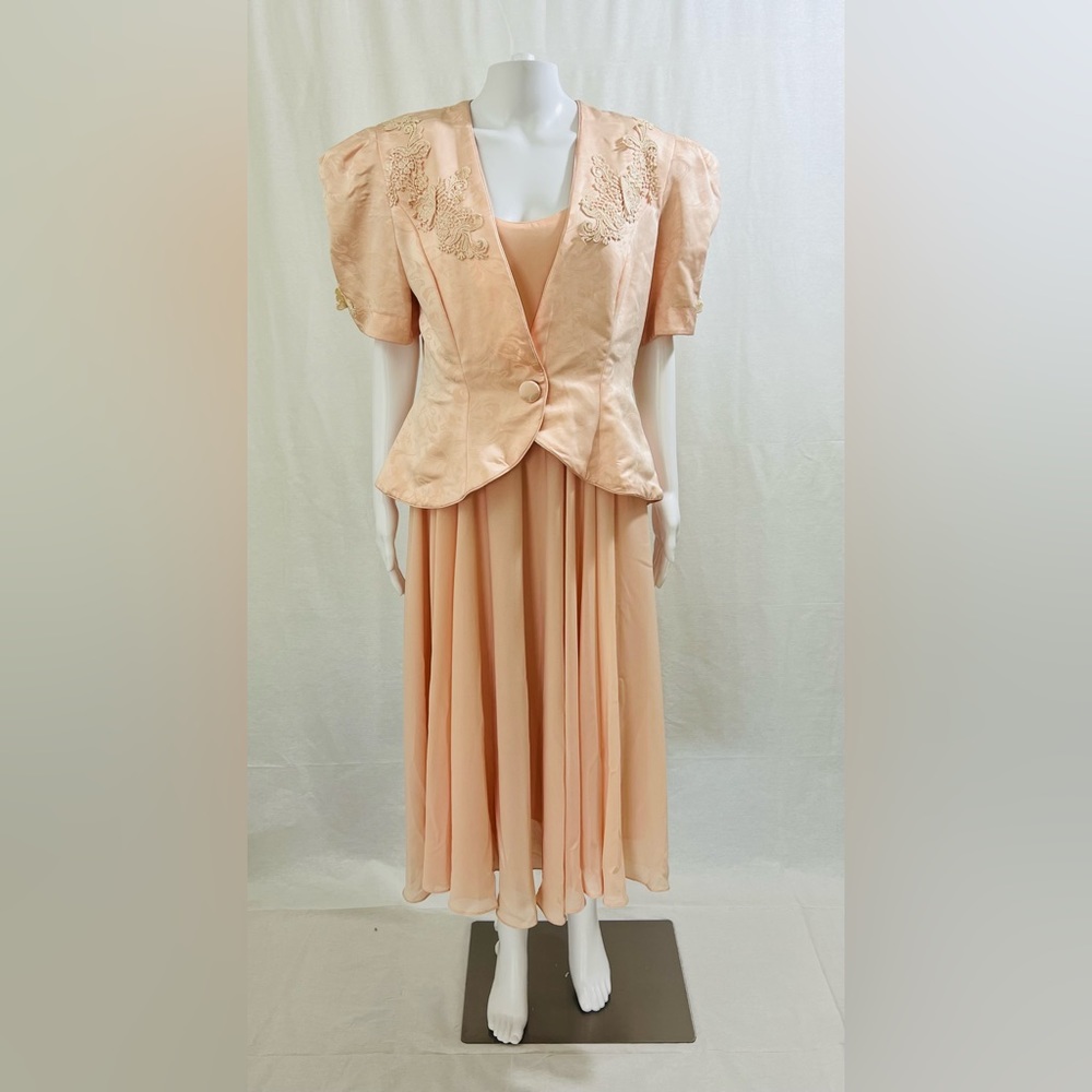 In the Mood  Vintage  Pink Peach dress And Jacket  With White Lace  Sz. 16